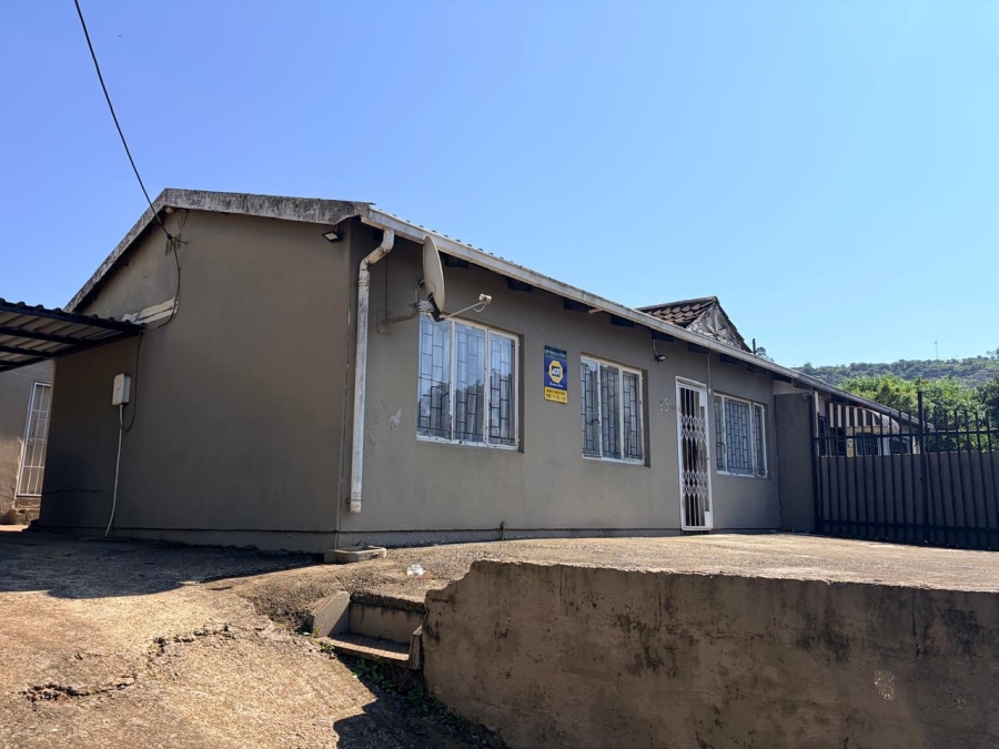 To Let 3 Bedroom Property for Rent in Copesville KwaZulu-Natal