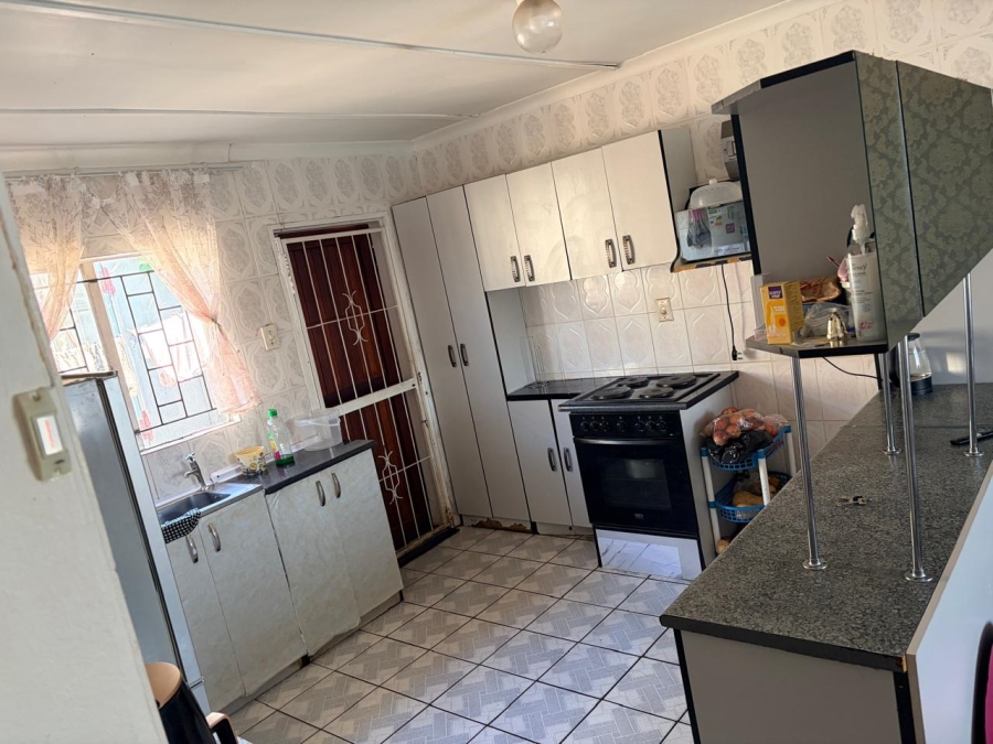 To Let 3 Bedroom Property for Rent in Copesville KwaZulu-Natal