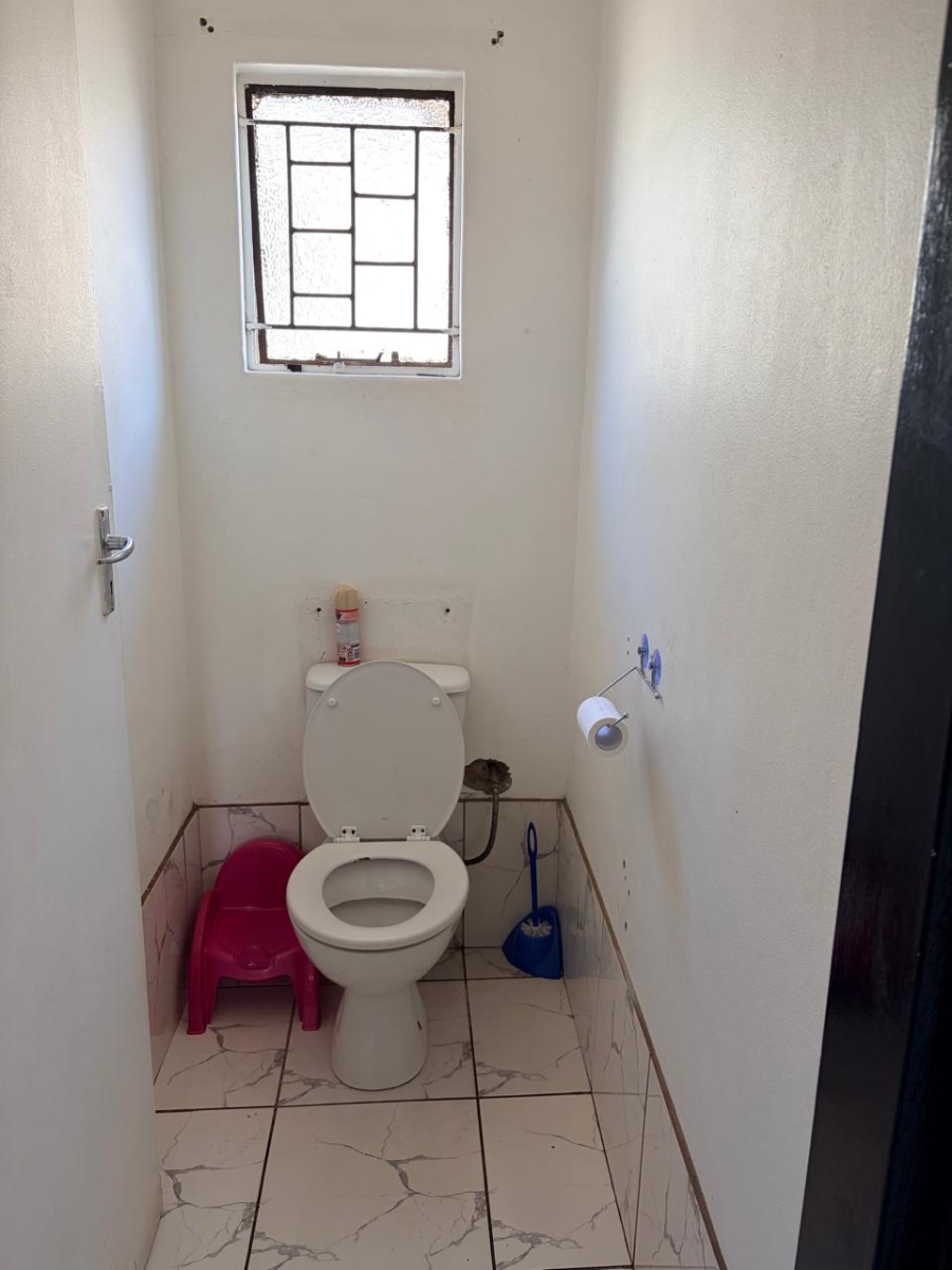 To Let 3 Bedroom Property for Rent in Copesville KwaZulu-Natal