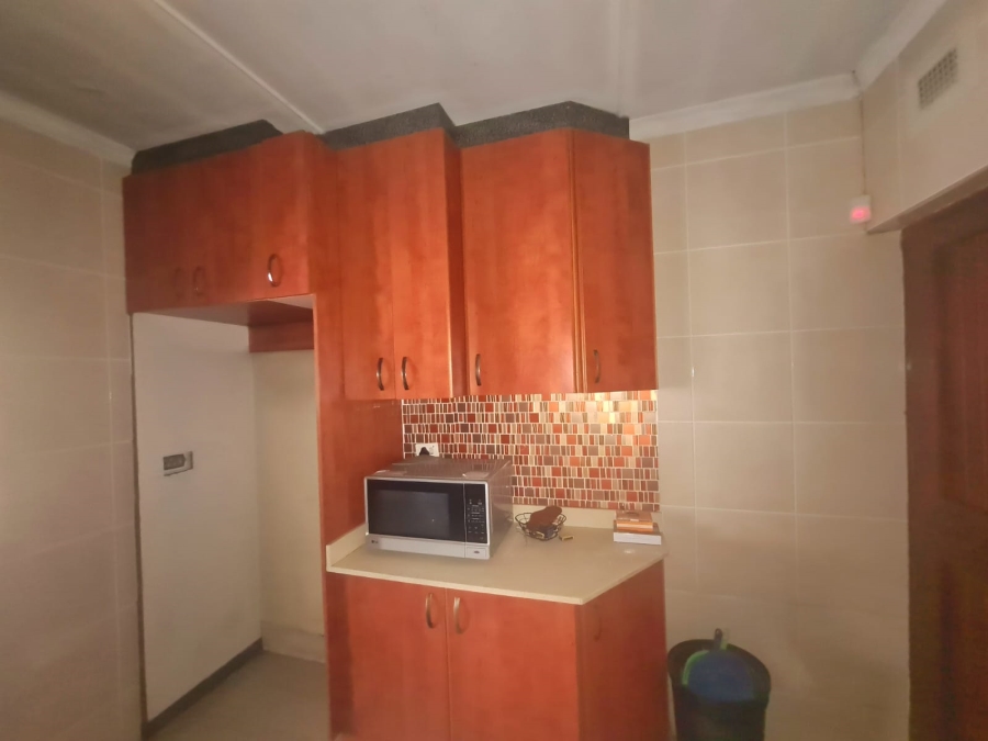 6 Bedroom Property for Sale in High Ridge KwaZulu-Natal