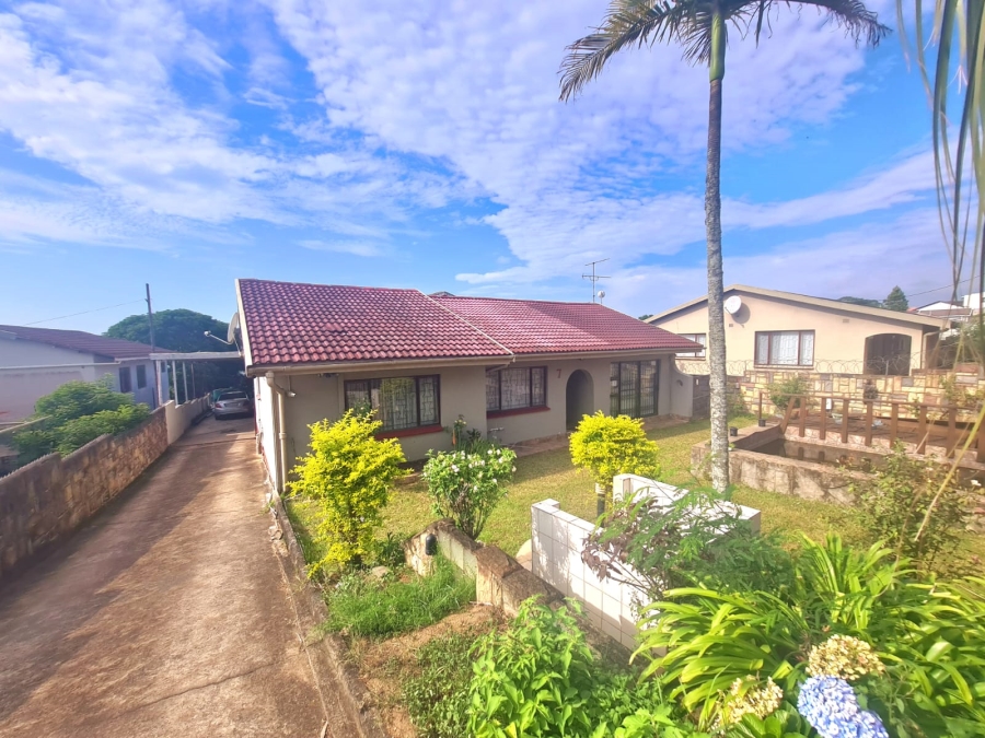 6 Bedroom Property for Sale in High Ridge KwaZulu-Natal