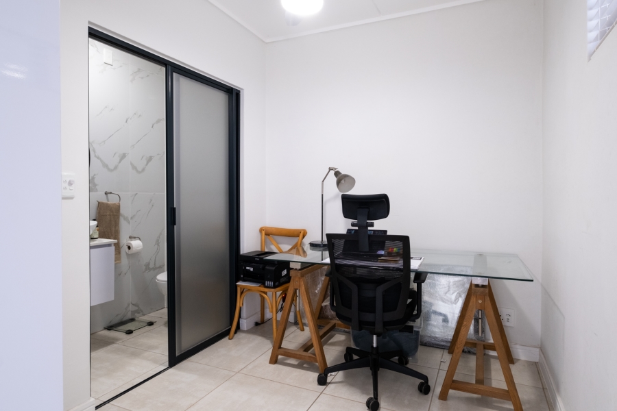2 Bedroom Property for Sale in Izinga KwaZulu-Natal