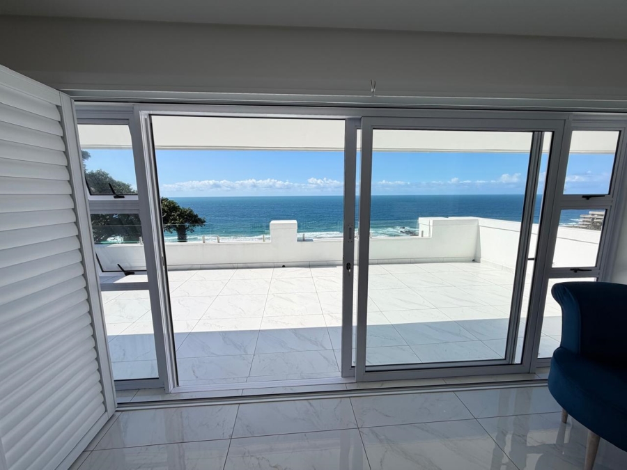 6 Bedroom Property for Sale in Willard Beach KwaZulu-Natal