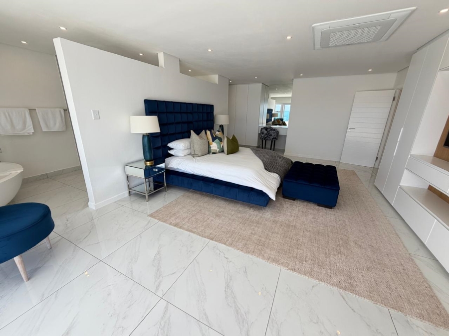 6 Bedroom Property for Sale in Willard Beach KwaZulu-Natal