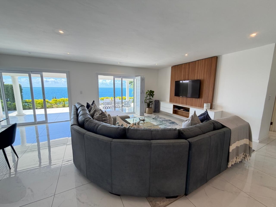 6 Bedroom Property for Sale in Willard Beach KwaZulu-Natal