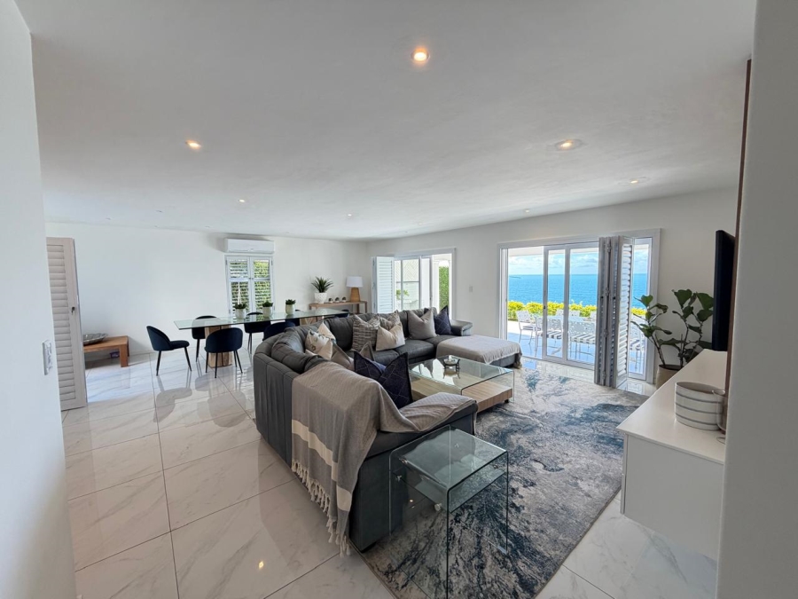 6 Bedroom Property for Sale in Willard Beach KwaZulu-Natal