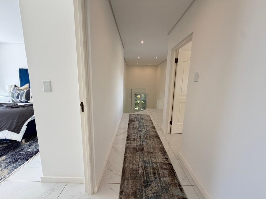 6 Bedroom Property for Sale in Willard Beach KwaZulu-Natal