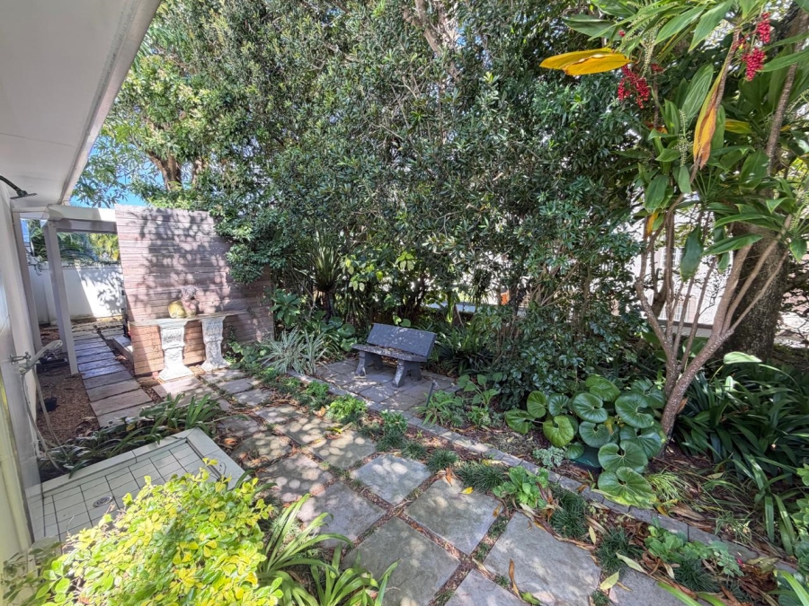 6 Bedroom Property for Sale in Willard Beach KwaZulu-Natal