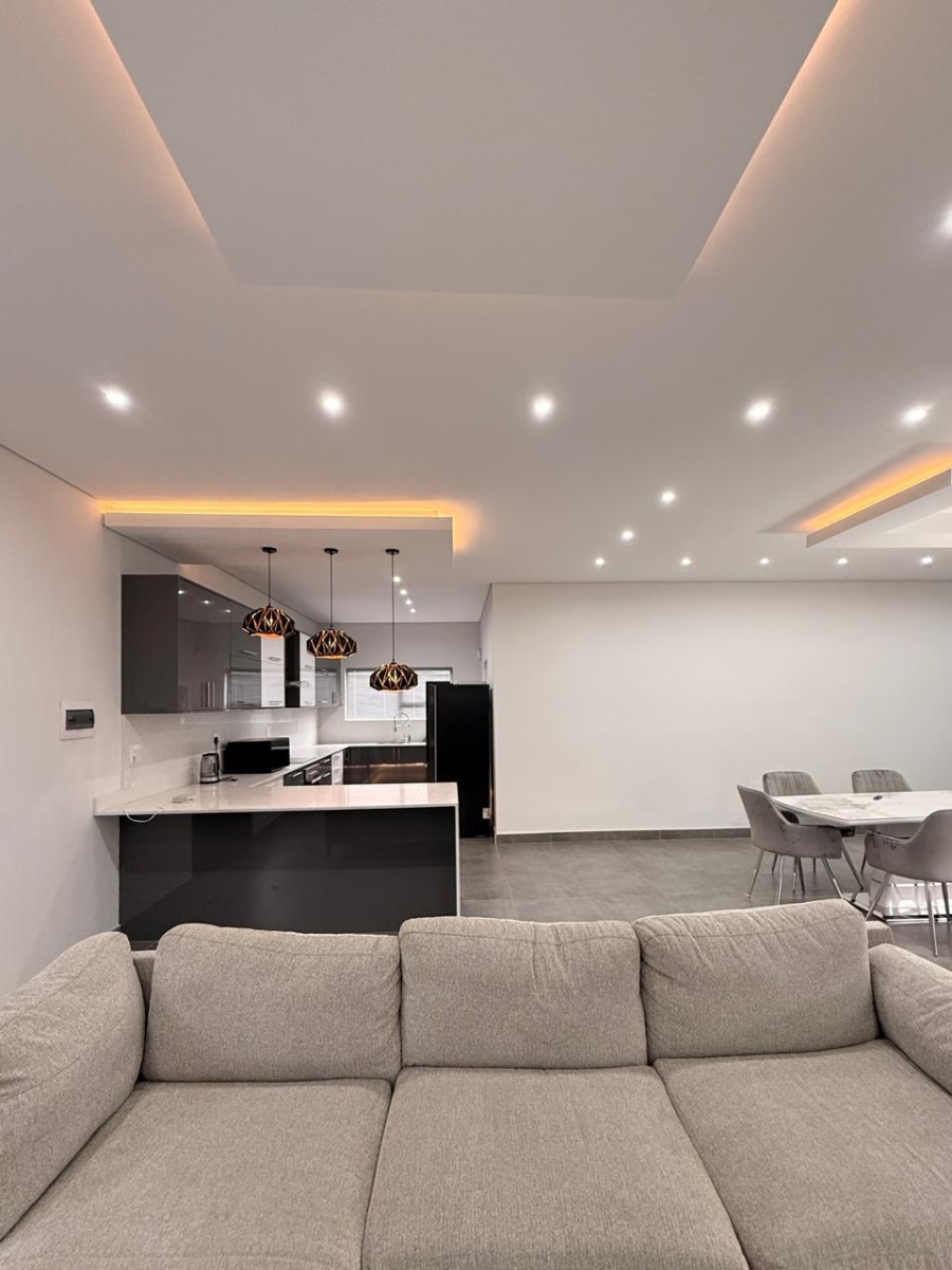 3 Bedroom Property for Sale in Schuinshoogte KwaZulu-Natal