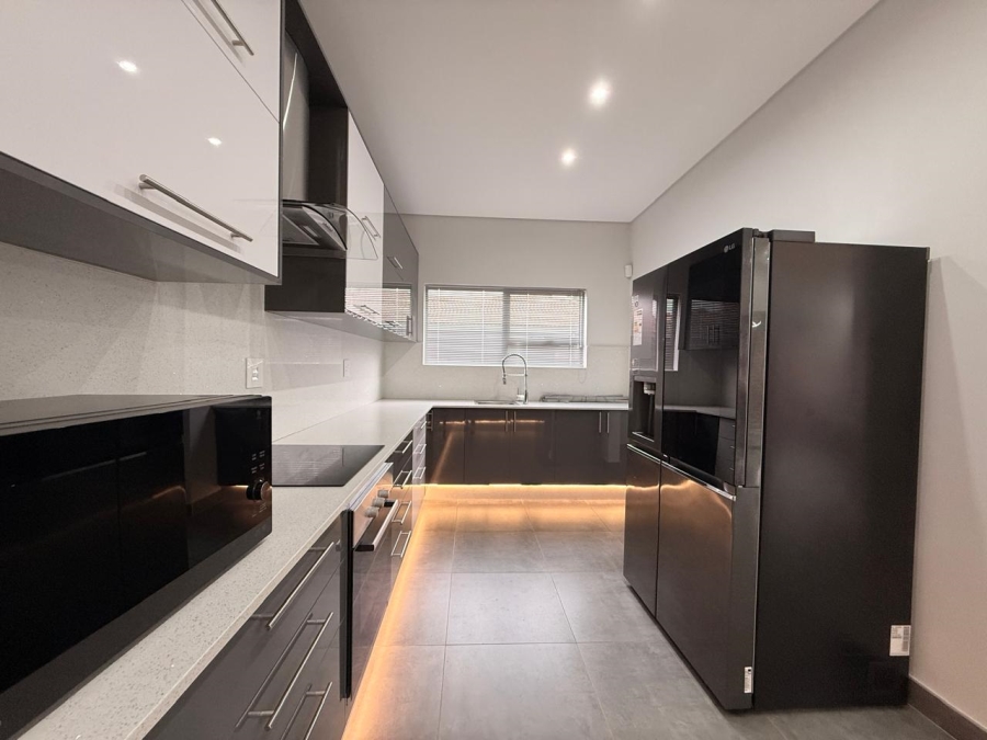 3 Bedroom Property for Sale in Schuinshoogte KwaZulu-Natal