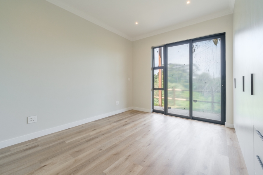 To Let 4 Bedroom Property for Rent in New Salt Rock City KwaZulu-Natal