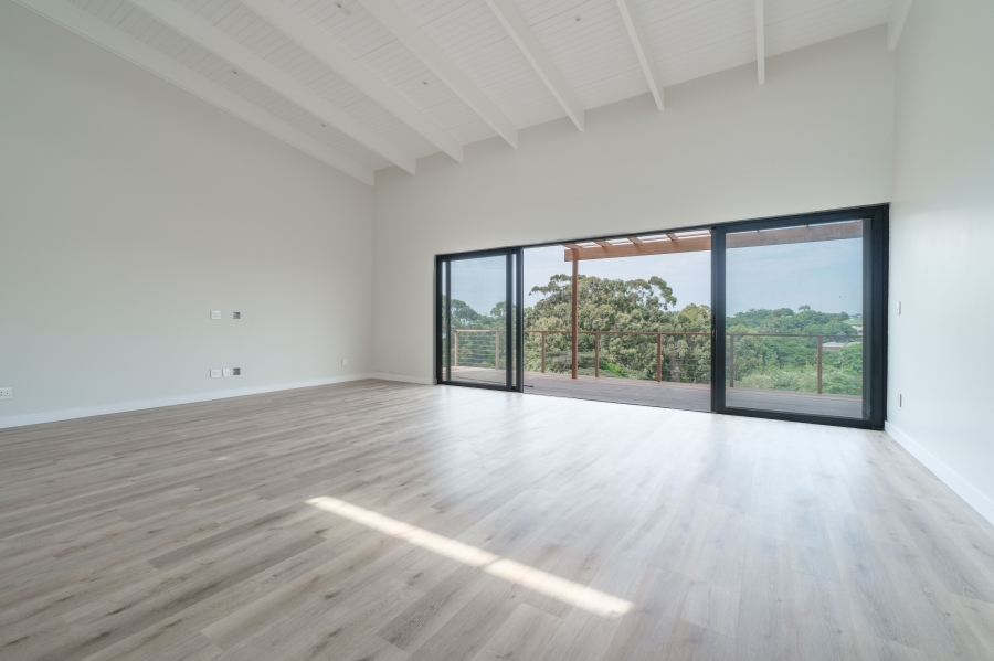 To Let 4 Bedroom Property for Rent in New Salt Rock City KwaZulu-Natal