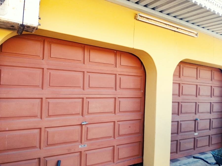 5 Bedroom Property for Sale in Tugela Mouth KwaZulu-Natal
