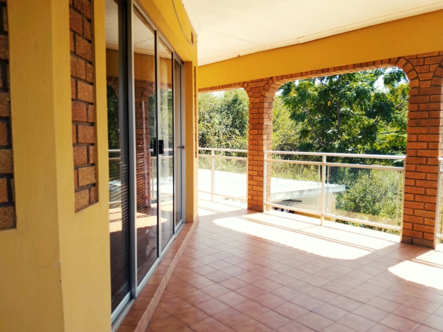 5 Bedroom Property for Sale in Tugela Mouth KwaZulu-Natal
