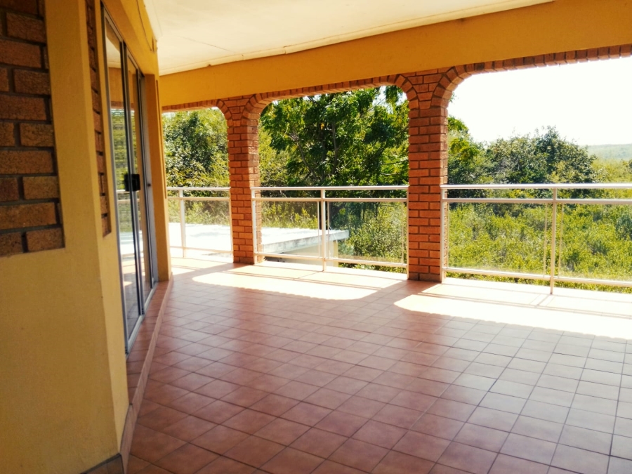 5 Bedroom Property for Sale in Tugela Mouth KwaZulu-Natal