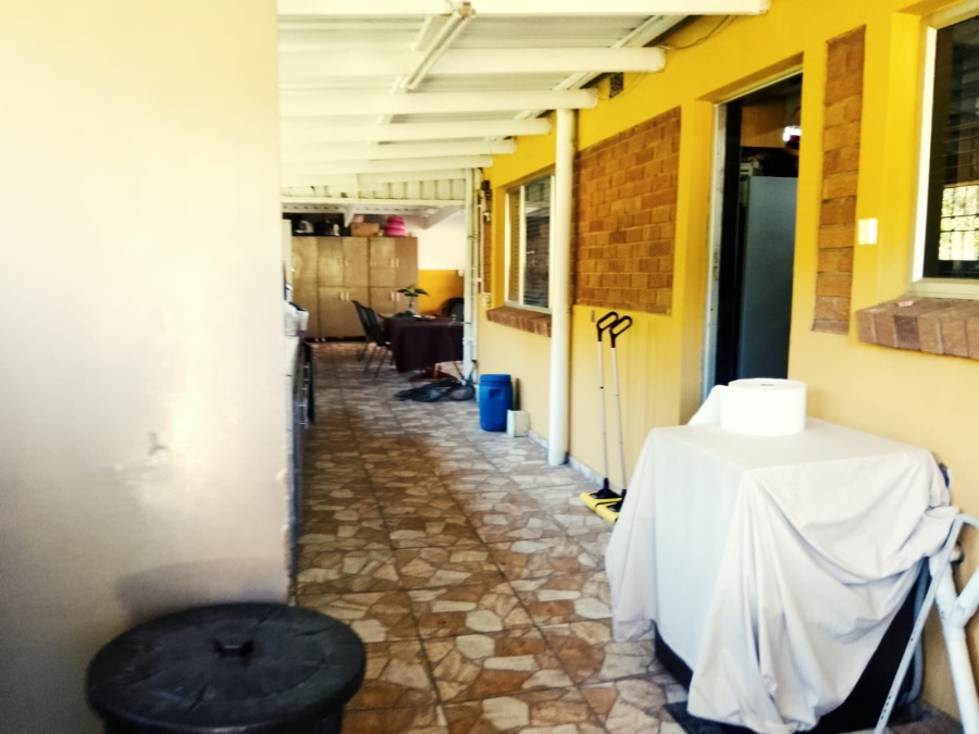 5 Bedroom Property for Sale in Tugela Mouth KwaZulu-Natal