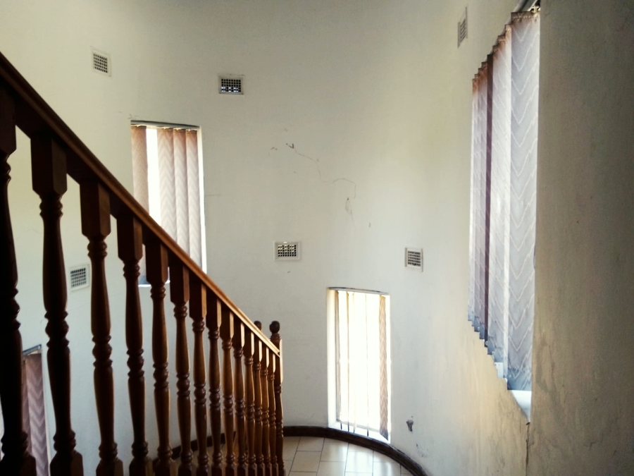 5 Bedroom Property for Sale in Tugela Mouth KwaZulu-Natal
