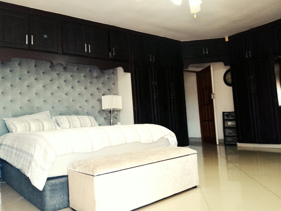 5 Bedroom Property for Sale in Tugela Mouth KwaZulu-Natal