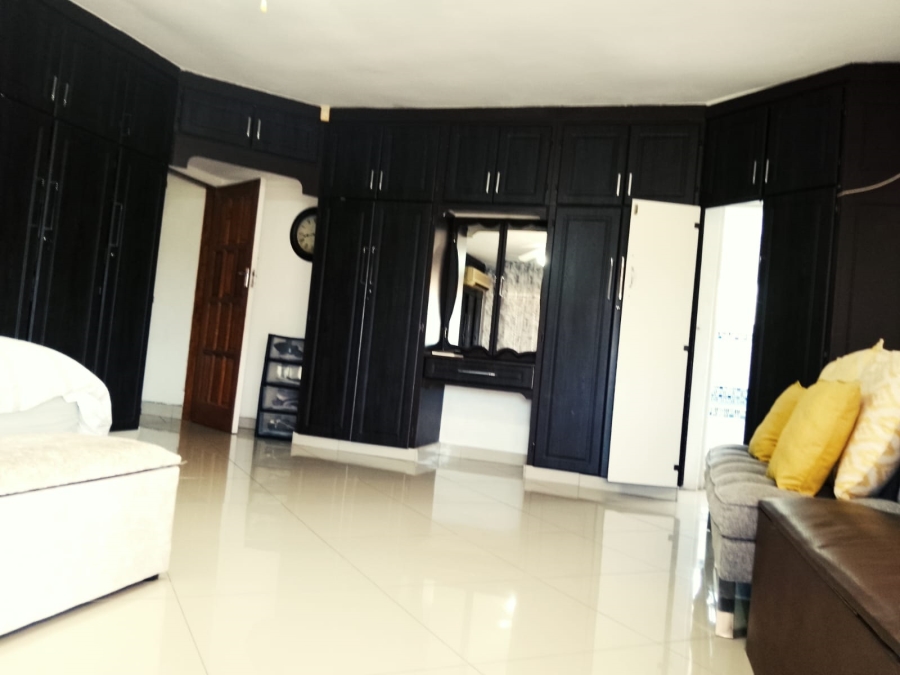 5 Bedroom Property for Sale in Tugela Mouth KwaZulu-Natal