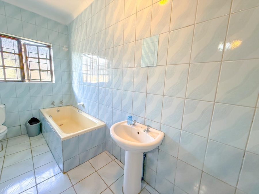 8 Bedroom Property for Sale in Empangeni Central KwaZulu-Natal