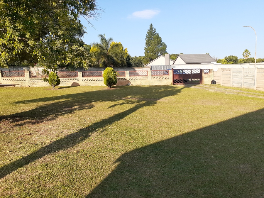 4 Bedroom Property for Sale in Sunnyridge KwaZulu-Natal