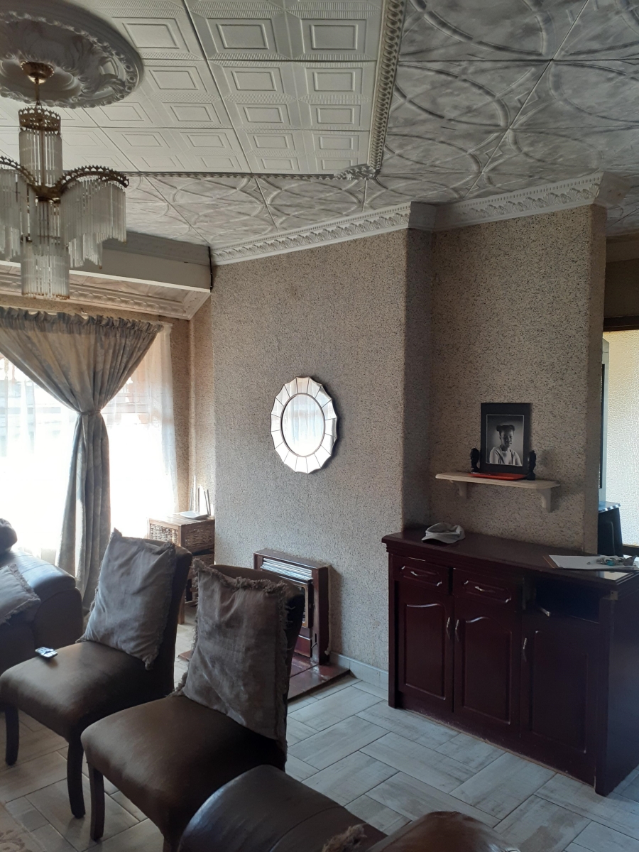 4 Bedroom Property for Sale in Sunnyridge KwaZulu-Natal