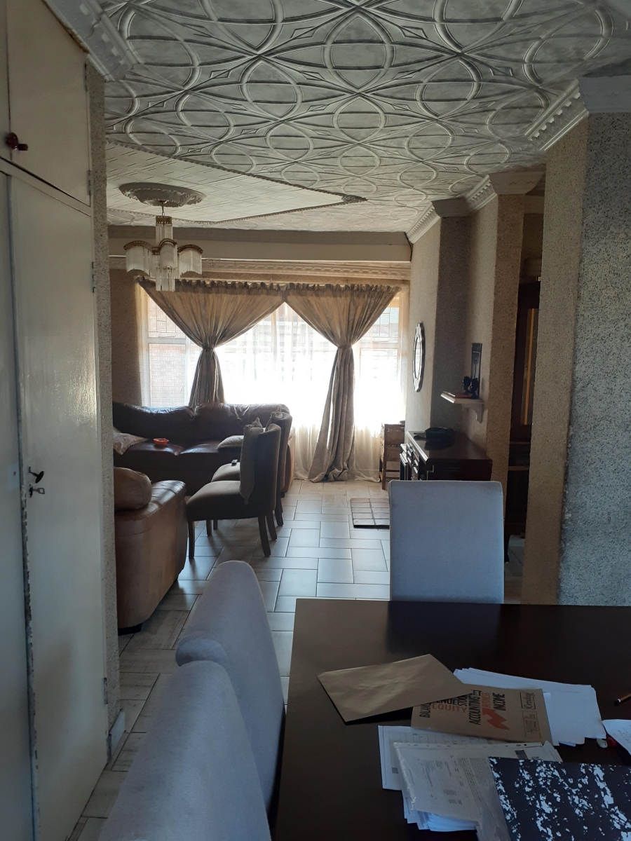 4 Bedroom Property for Sale in Sunnyridge KwaZulu-Natal