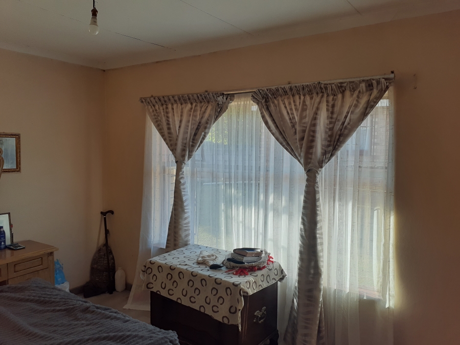 4 Bedroom Property for Sale in Sunnyridge KwaZulu-Natal