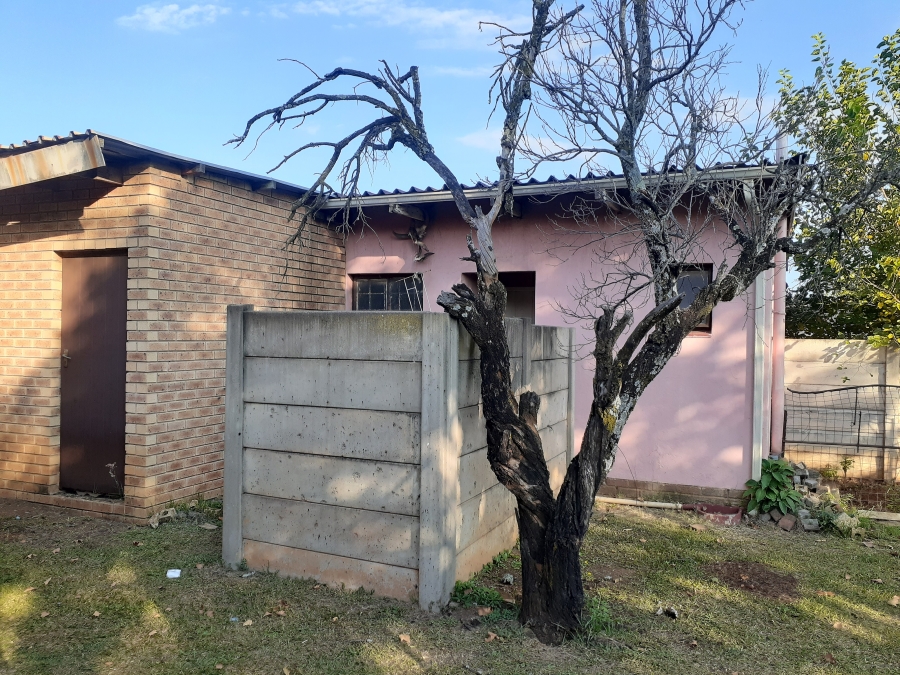 4 Bedroom Property for Sale in Sunnyridge KwaZulu-Natal