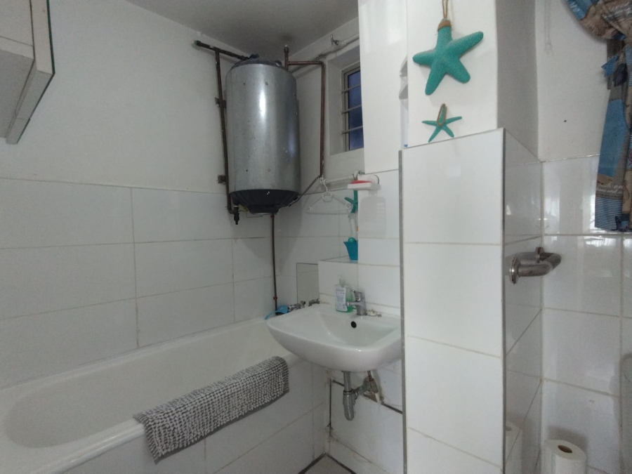 1 Bedroom Property for Sale in South Beach KwaZulu-Natal