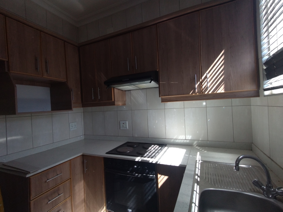 To Let 2 Bedroom Property for Rent in Windermere KwaZulu-Natal