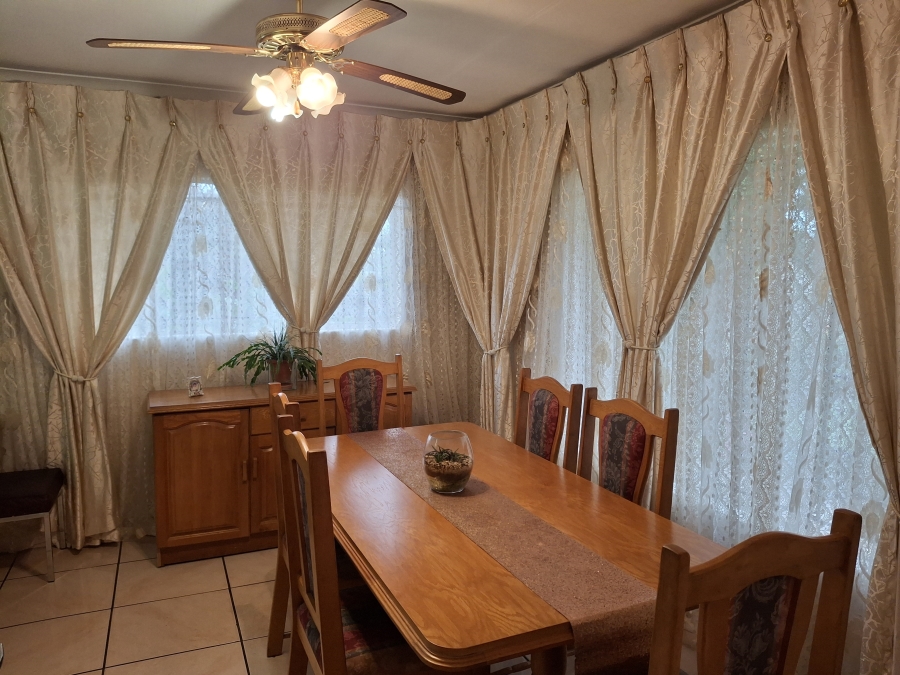 4 Bedroom Property for Sale in Hayfields KwaZulu-Natal