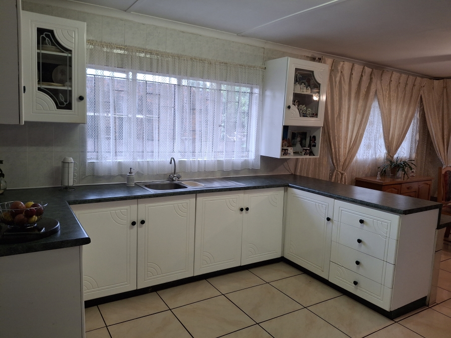 4 Bedroom Property for Sale in Hayfields KwaZulu-Natal