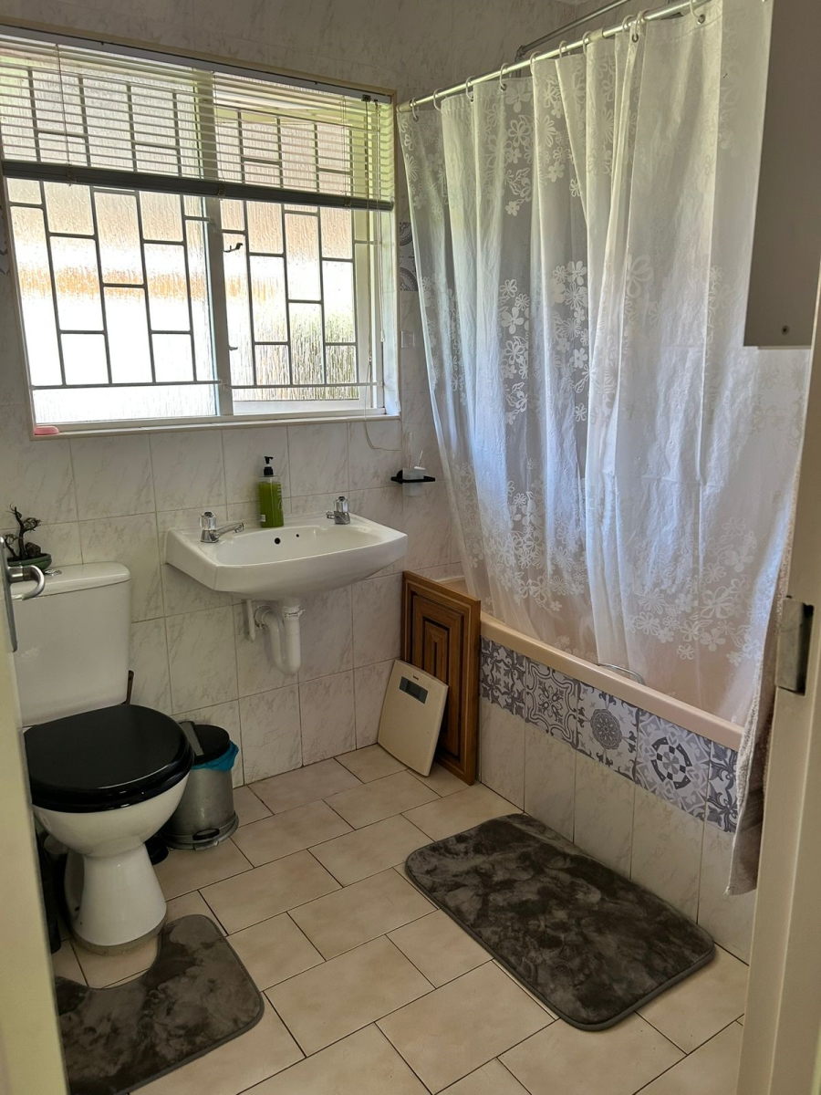 To Let 3 Bedroom Property for Rent in Glen Anil KwaZulu-Natal