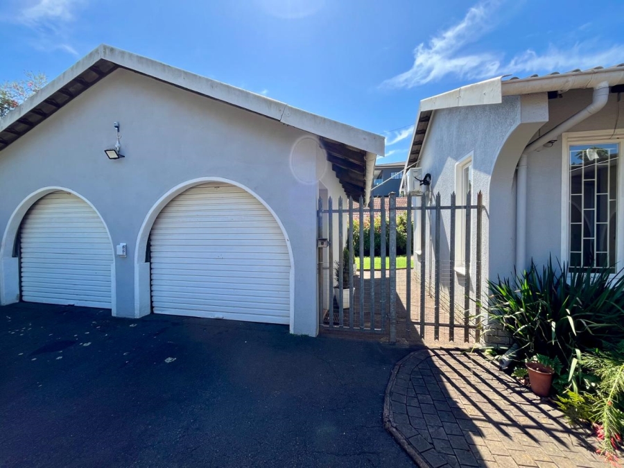To Let 3 Bedroom Property for Rent in Glen Anil KwaZulu-Natal