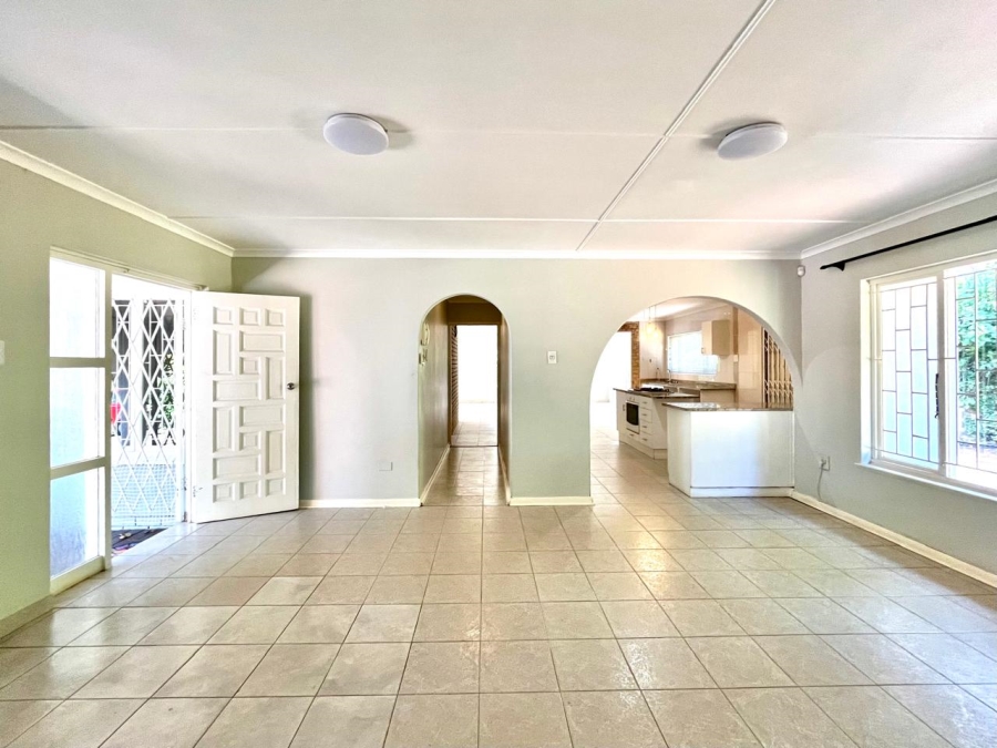 To Let 3 Bedroom Property for Rent in Glen Anil KwaZulu-Natal