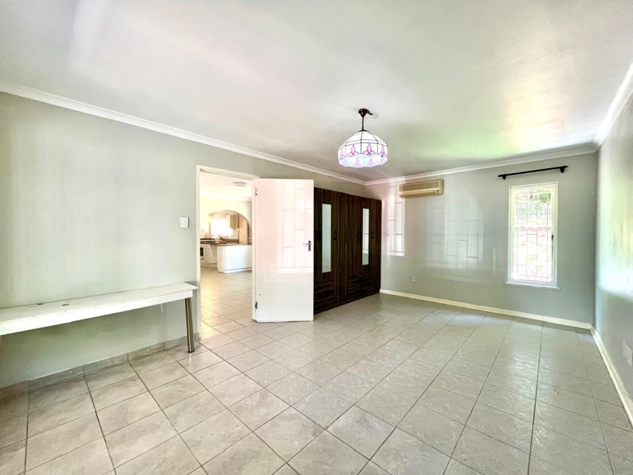 To Let 3 Bedroom Property for Rent in Glen Anil KwaZulu-Natal