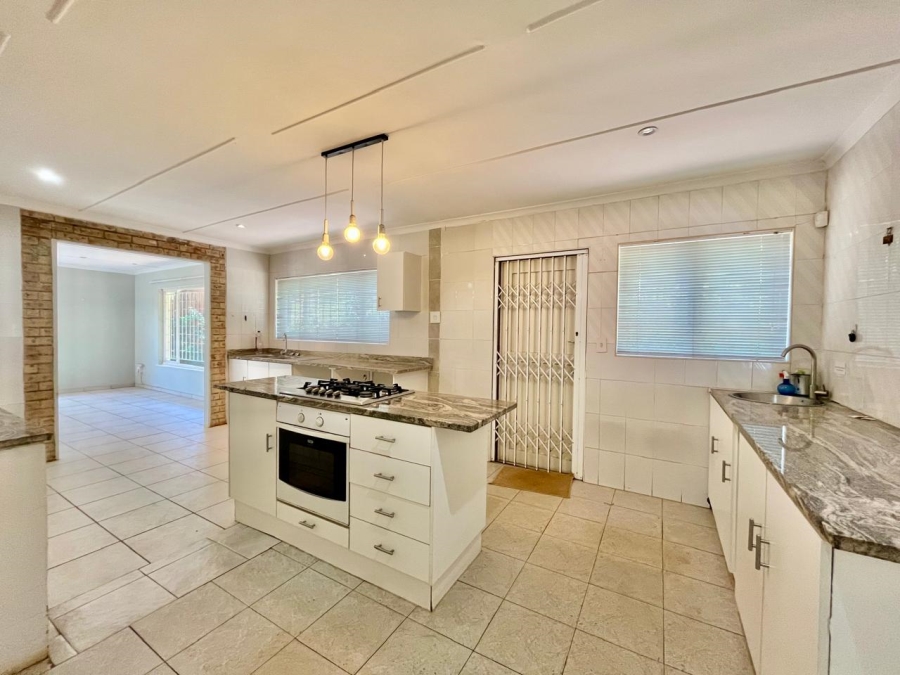 To Let 3 Bedroom Property for Rent in Glen Anil KwaZulu-Natal