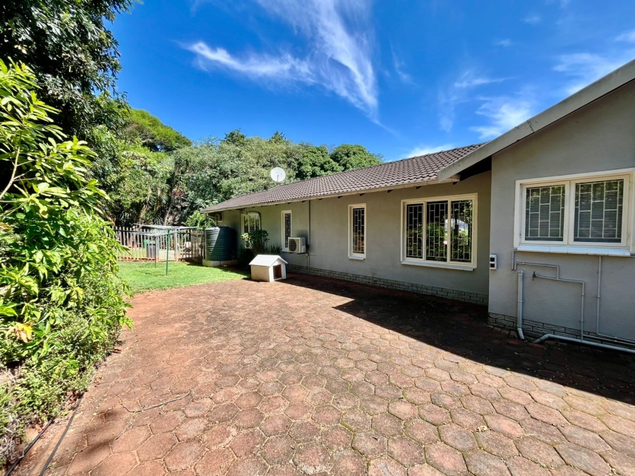 To Let 3 Bedroom Property for Rent in Glen Anil KwaZulu-Natal