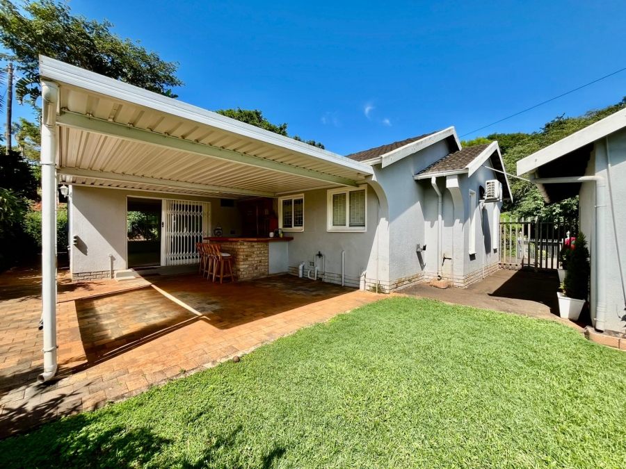 To Let 3 Bedroom Property for Rent in Glen Anil KwaZulu-Natal