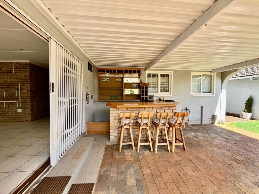 To Let 3 Bedroom Property for Rent in Glen Anil KwaZulu-Natal