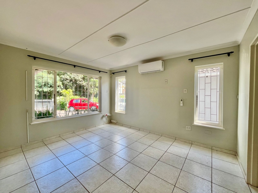 To Let 3 Bedroom Property for Rent in Glen Anil KwaZulu-Natal