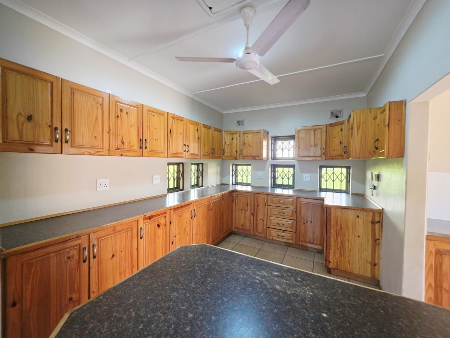 To Let 3 Bedroom Property for Rent in Richem KwaZulu-Natal