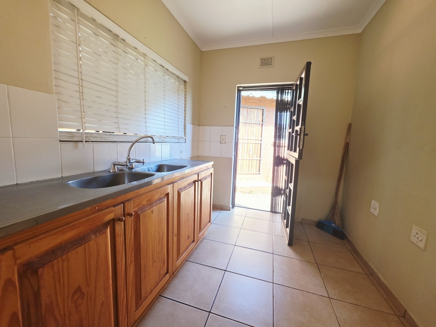 To Let 3 Bedroom Property for Rent in Richem KwaZulu-Natal