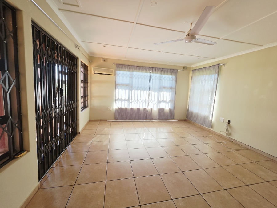 To Let 3 Bedroom Property for Rent in Richem KwaZulu-Natal
