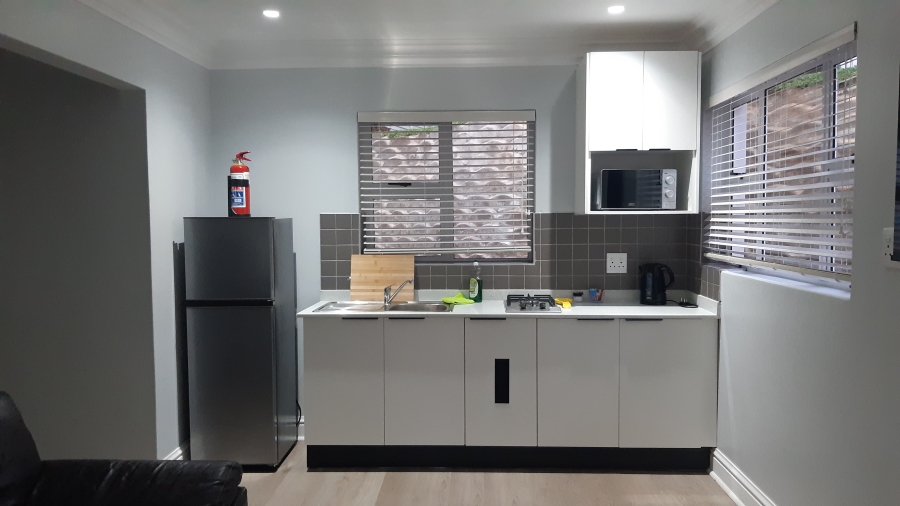 To Let 2 Bedroom Property for Rent in Amanzimtoti KwaZulu-Natal