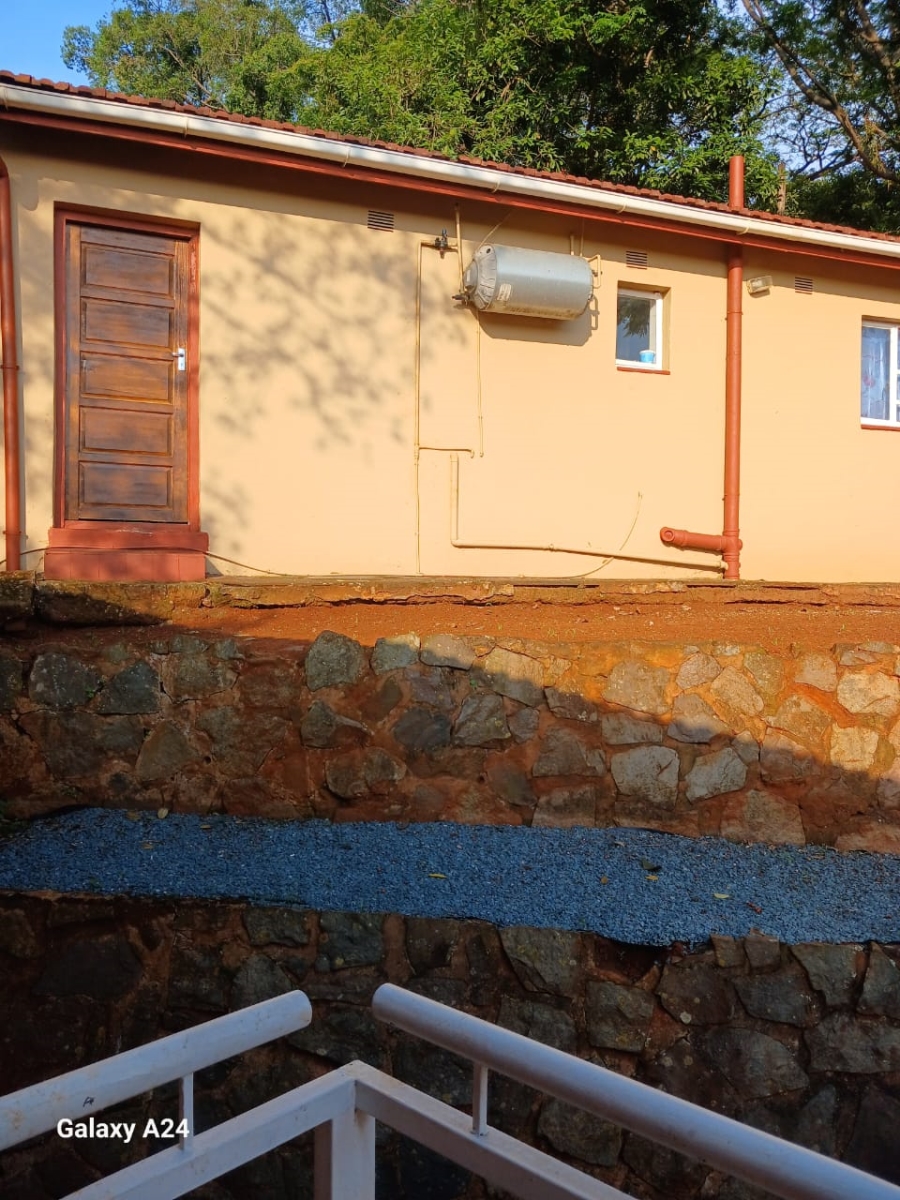 To Let 6 Bedroom Property for Rent in Yellowwood Park KwaZulu-Natal