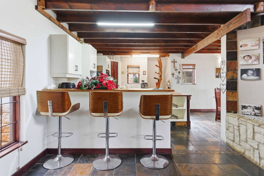 4 Bedroom Property for Sale in Gillitts KwaZulu-Natal