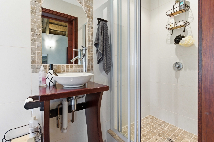 4 Bedroom Property for Sale in Gillitts KwaZulu-Natal