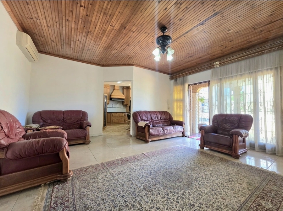 4 Bedroom Property for Sale in Isipingo Beach KwaZulu-Natal